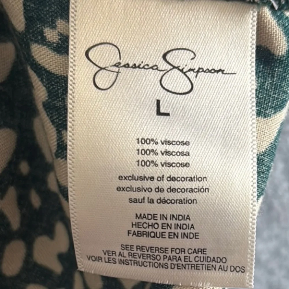 Jessica Simpson Flutter Sleeve Ruffled V-Neck Bohemian  Blouse Green/Cream (L) - Picture 11 of 11